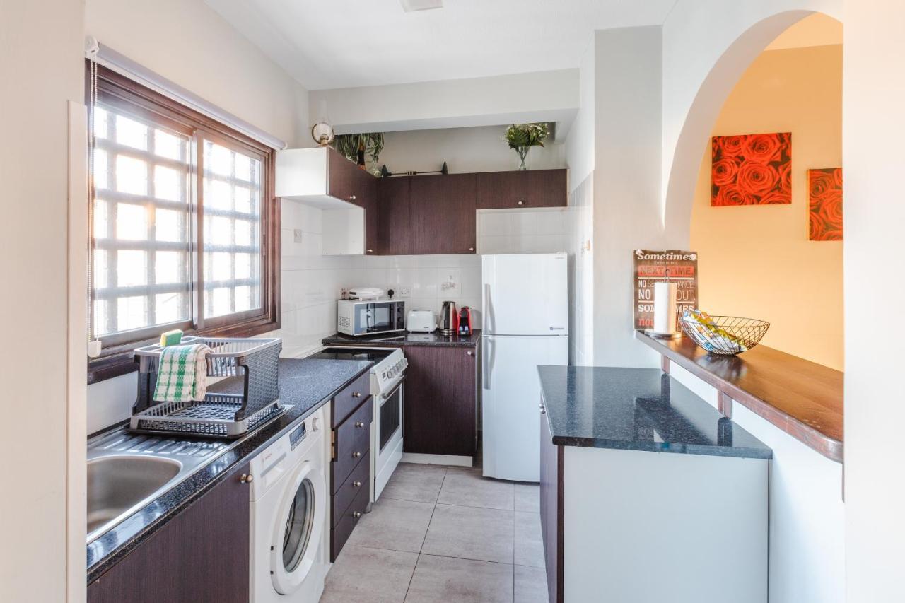 Alexis Apartments - Lovely 2-Bedroom With Swimming Pool Paphos 外观 照片